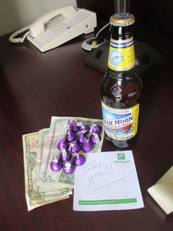 64 8Pi-Con …and we Broads know how to leave a good tip (if I were cleaning a room I’d be psyched to get 21 bucks, chocolate, and a beer!)